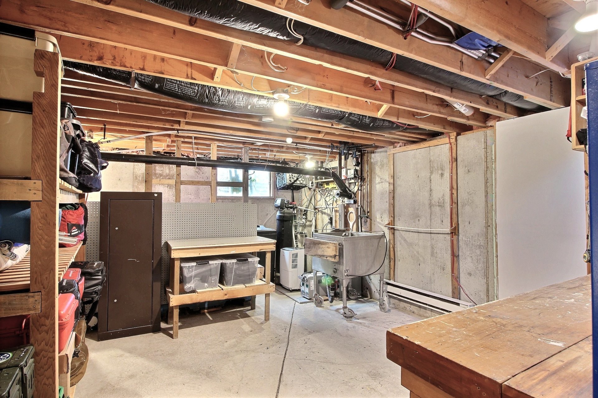 









583


Rg St-Denis

,
Saint-André-Avellin,




QC
J0V1W0

