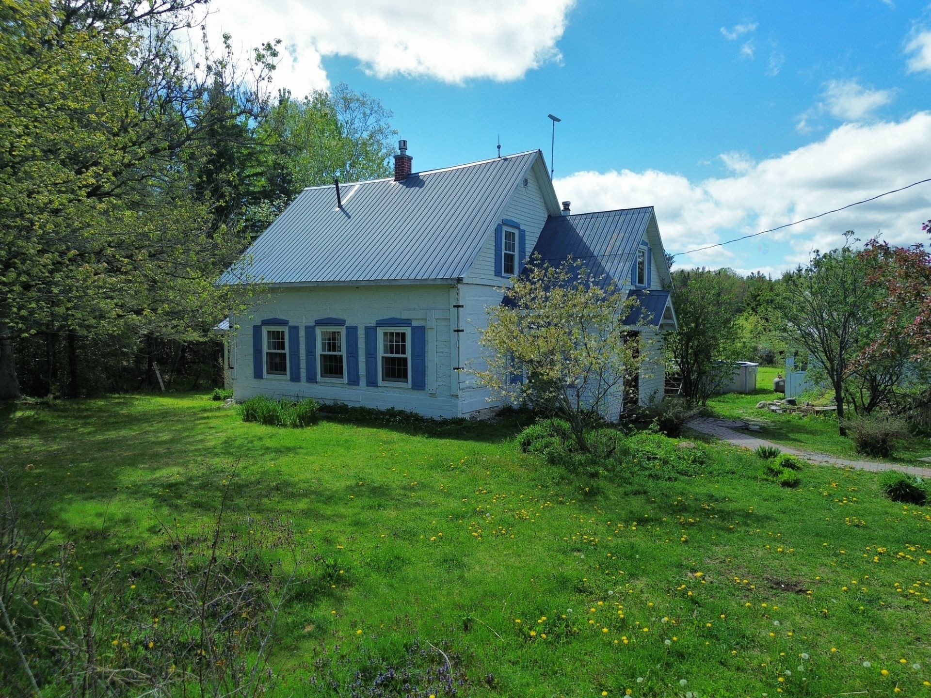 









583


Rg St-Denis

,
Saint-André-Avellin,




QC
J0V1W0

