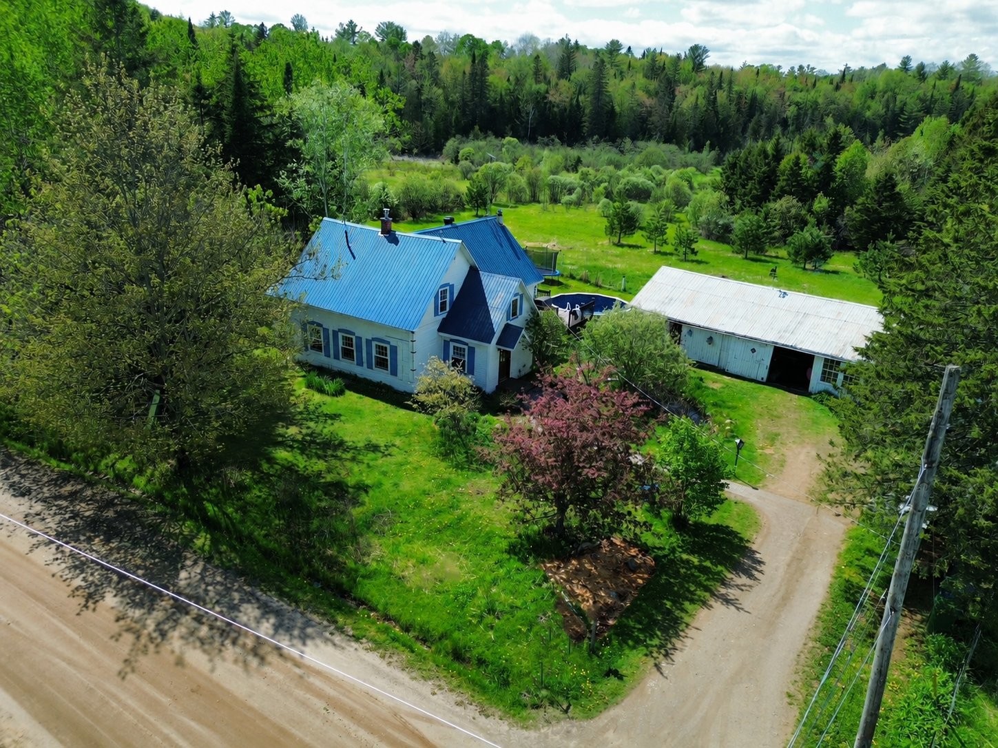 









583


Rg St-Denis

,
Saint-André-Avellin,




QC
J0V1W0


