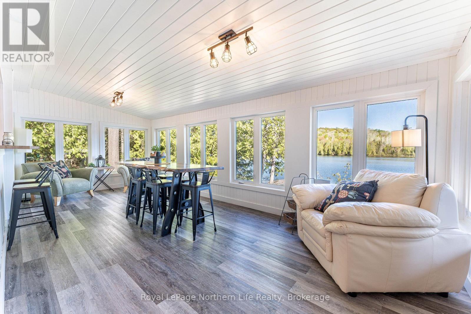 












131 WEST PENINSULA ROAD

,
North Bay (Birchaven),




Ontario
P1B8G4

