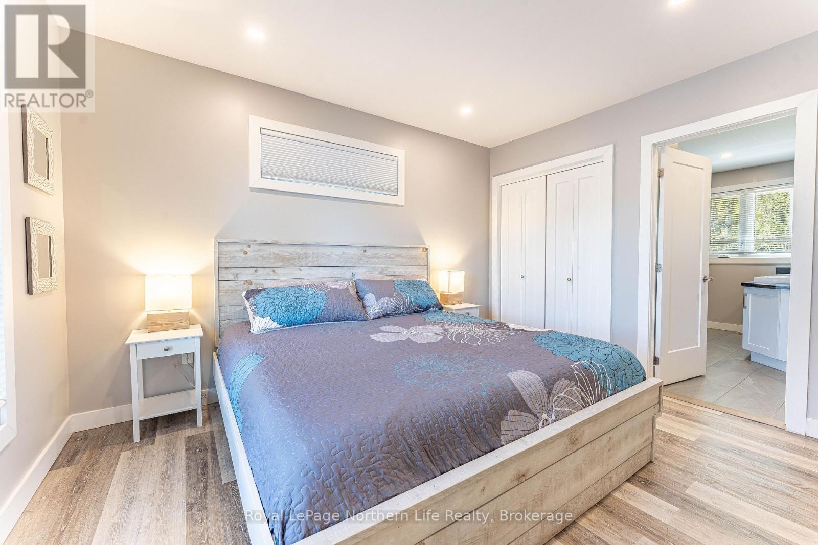 












131 WEST PENINSULA ROAD

,
North Bay (Birchaven),




Ontario
P1B8G4

