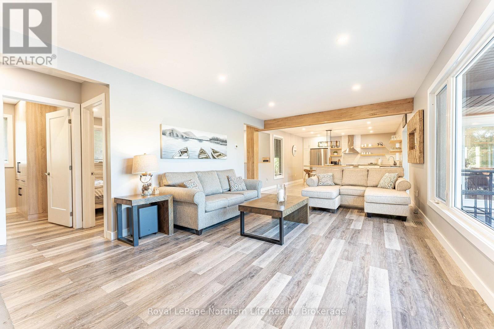 












131 WEST PENINSULA ROAD

,
North Bay (Birchaven),




Ontario
P1B8G4

