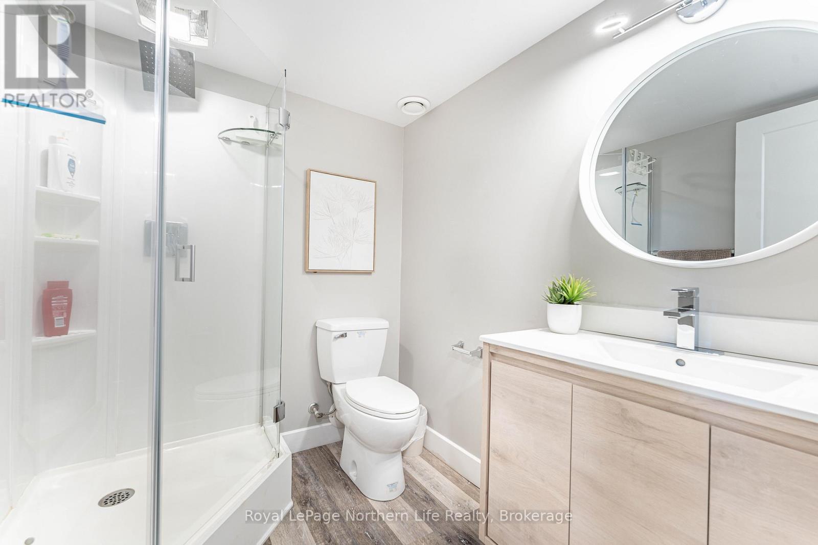 












131 WEST PENINSULA ROAD

,
North Bay (Birchaven),




Ontario
P1B8G4

