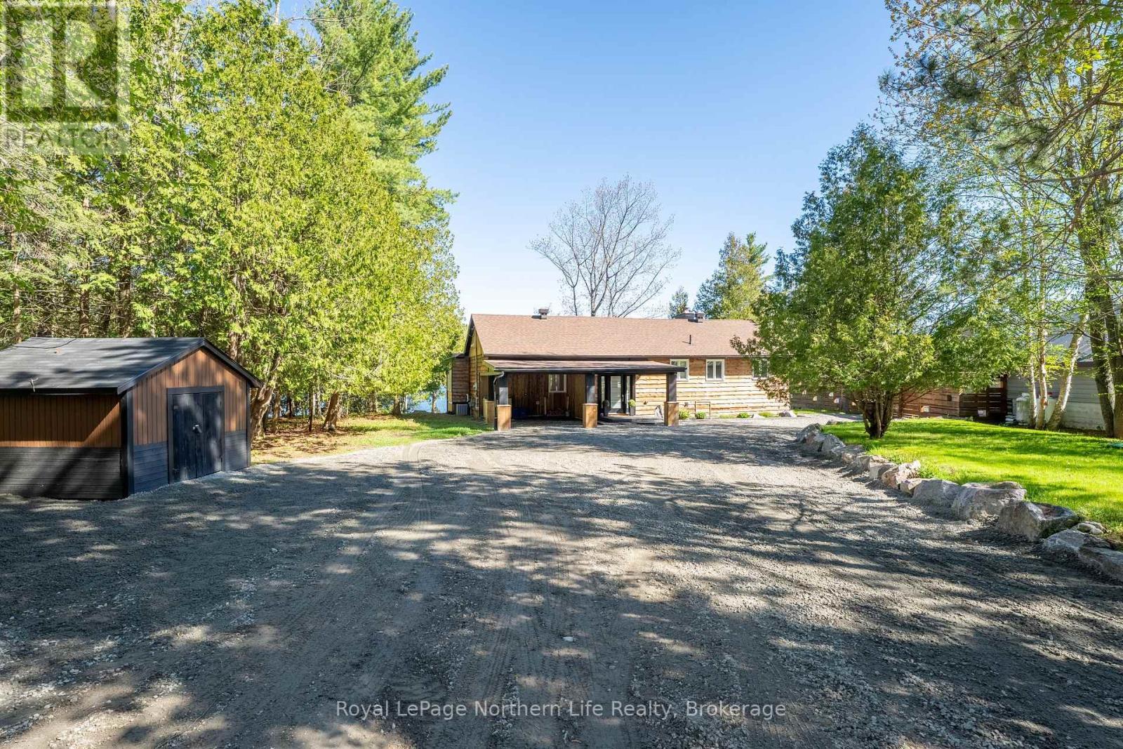 












131 WEST PENINSULA ROAD

,
North Bay (Birchaven),




Ontario
P1B8G4

