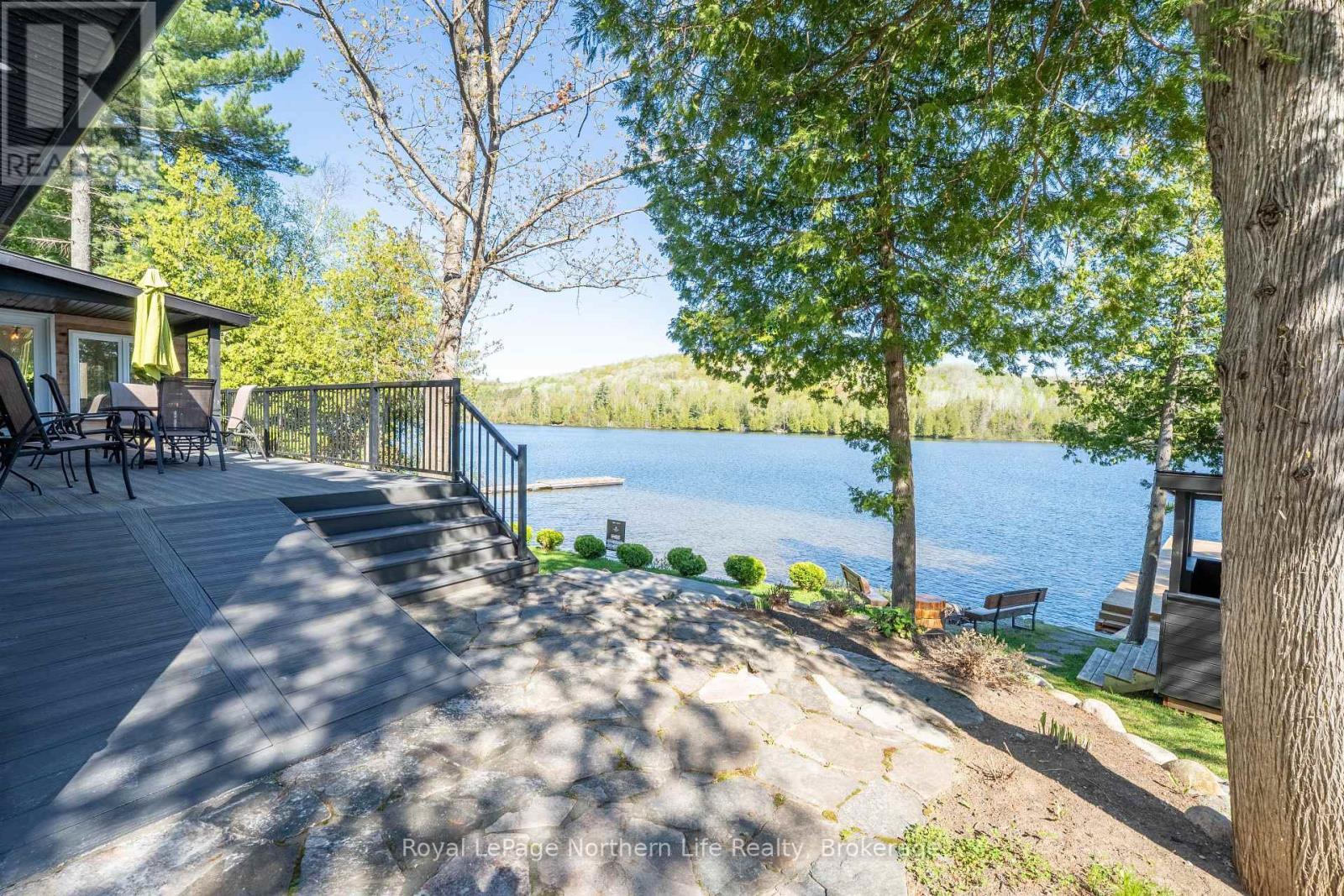 












131 WEST PENINSULA ROAD

,
North Bay (Birchaven),




Ontario
P1B8G4

