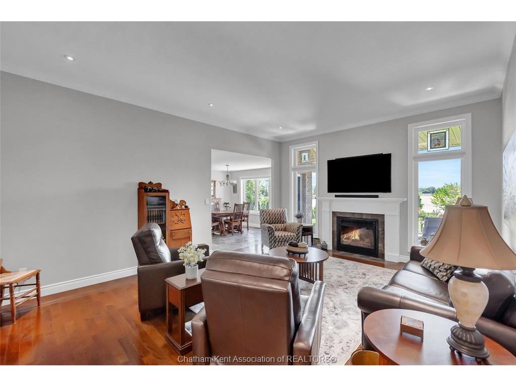 









19


Stonegate

Walk,
Chatham,




ON
N7M 0A3

