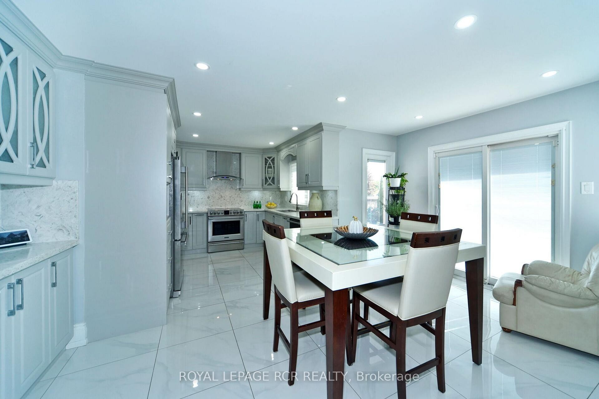 









3


Jackman

Crescent,
Vaughan,




ON
L4L 6P3


