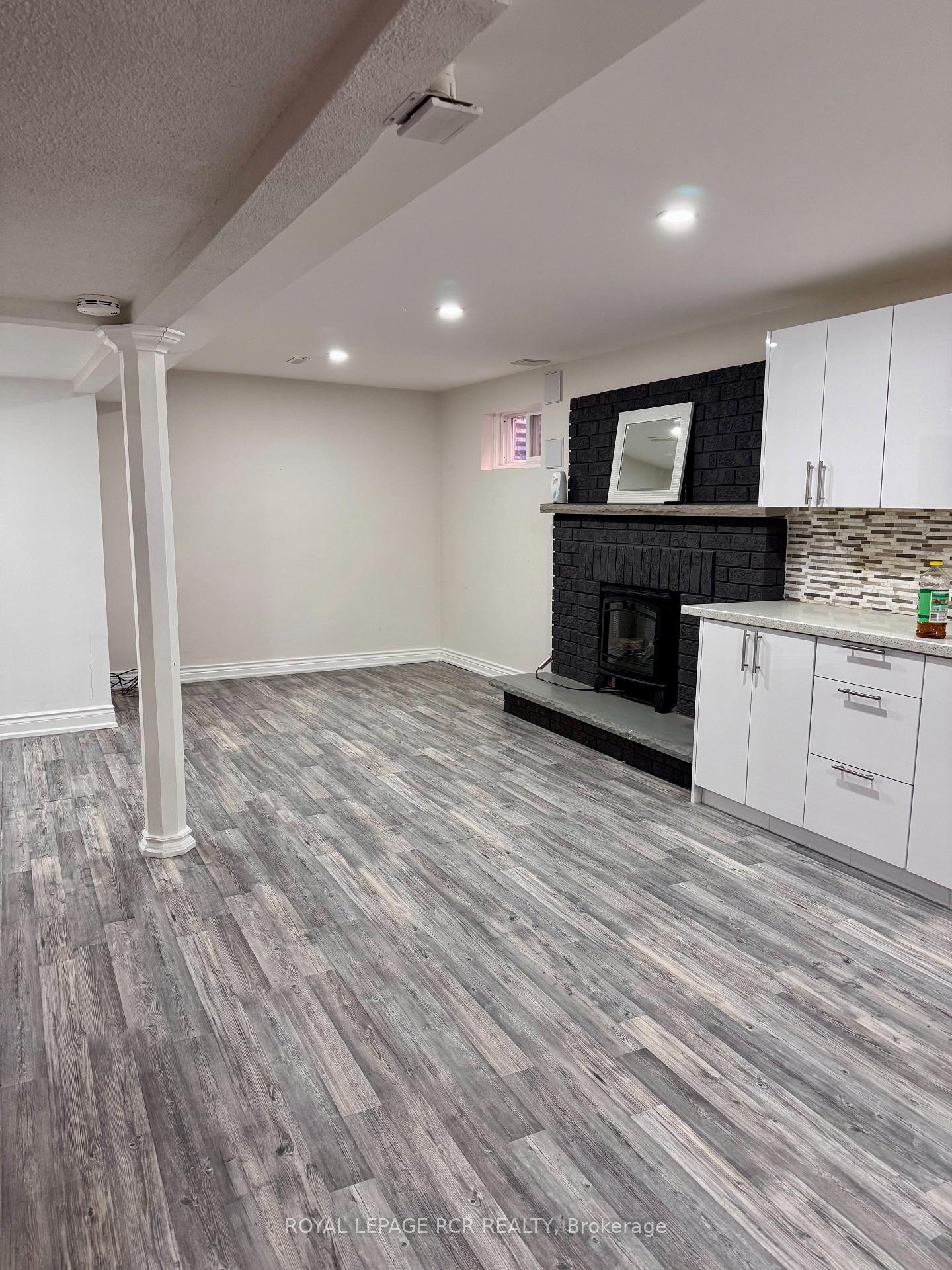 









3


Jackman

Crescent,
Vaughan,




ON
L4L 6P3

