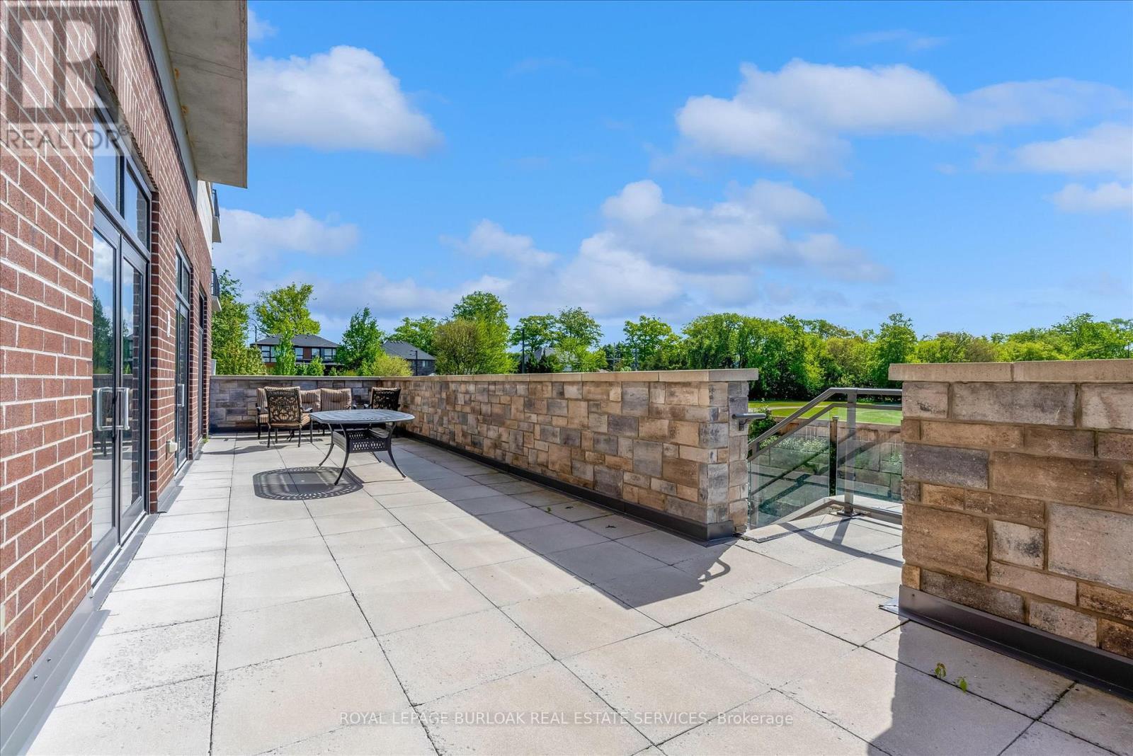 












113 - 3290 NEW STREET

,
Burlington,




Ontario
L7N1M8


