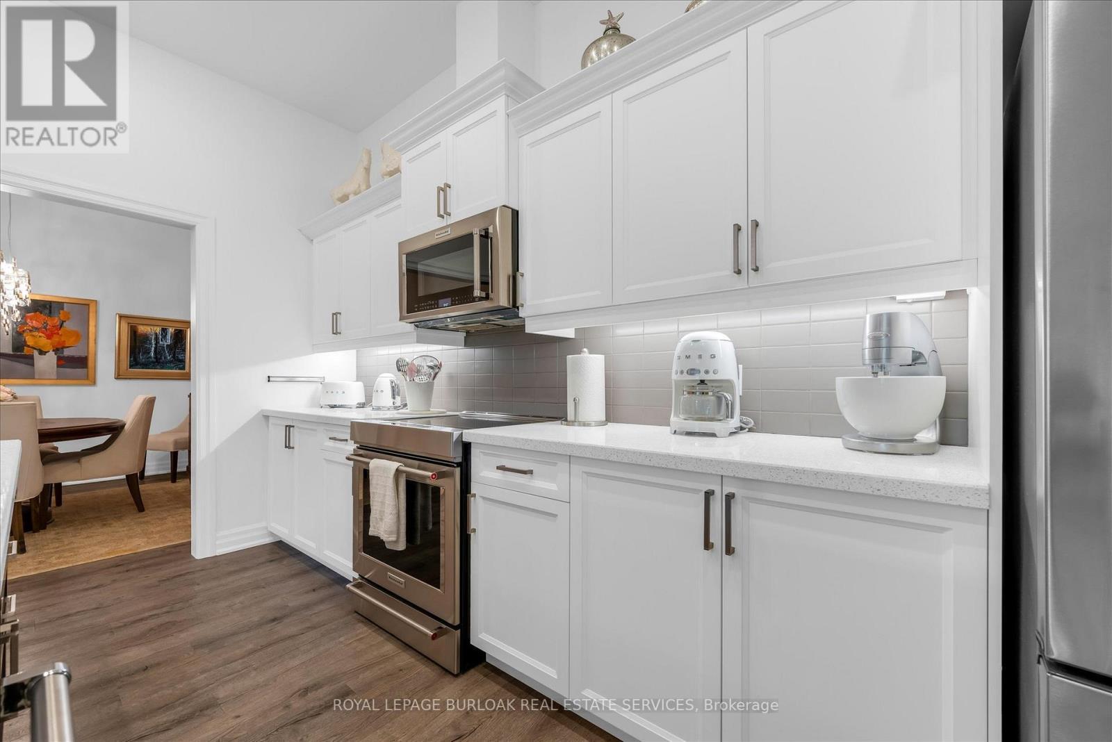 












113 - 3290 NEW STREET

,
Burlington,




Ontario
L7N1M8

