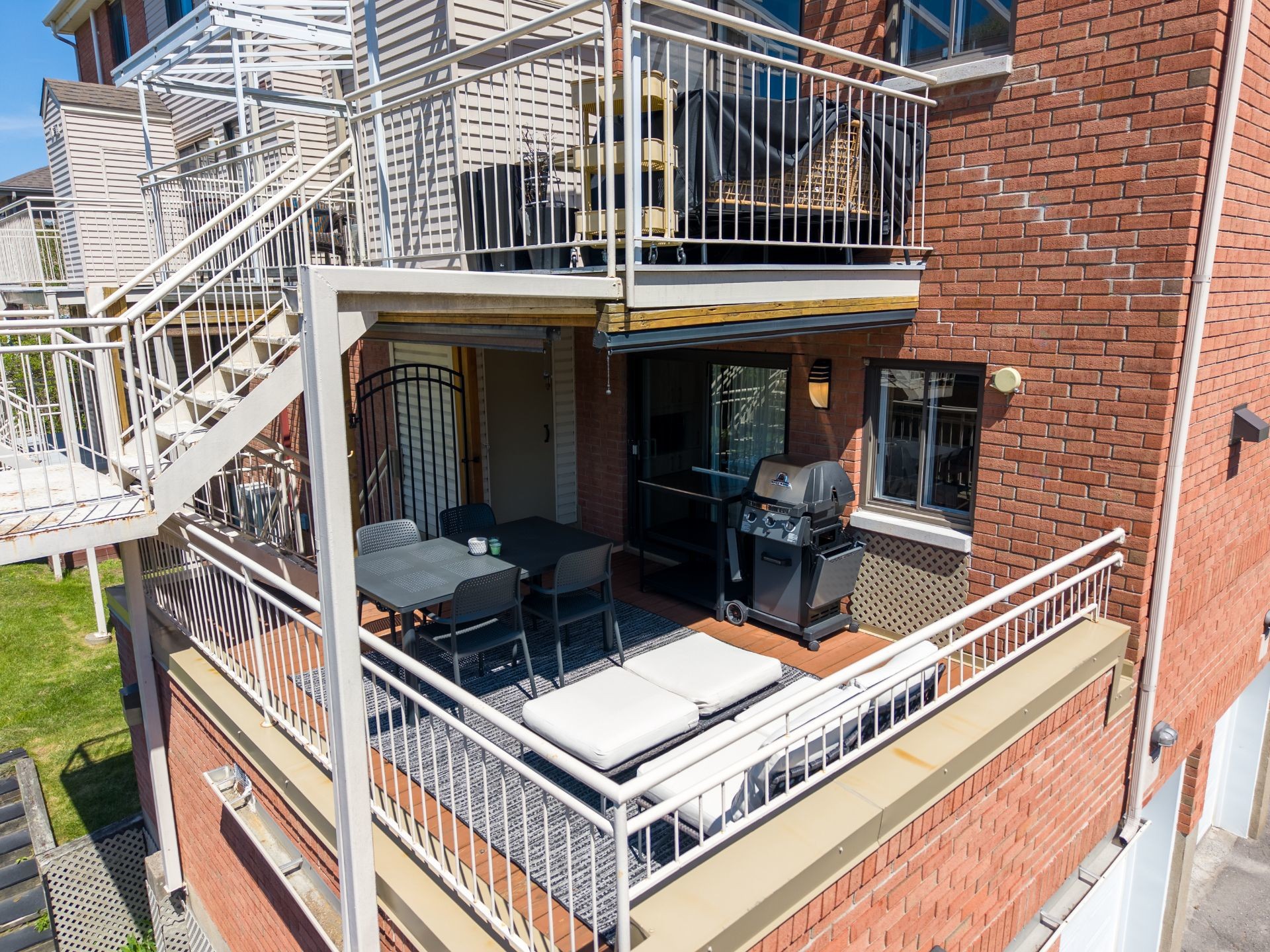 









6027


Rue Gabrielle-Roy

, 5,
Longueuil (Saint-Hubert),




QC
J3Y8Z9

