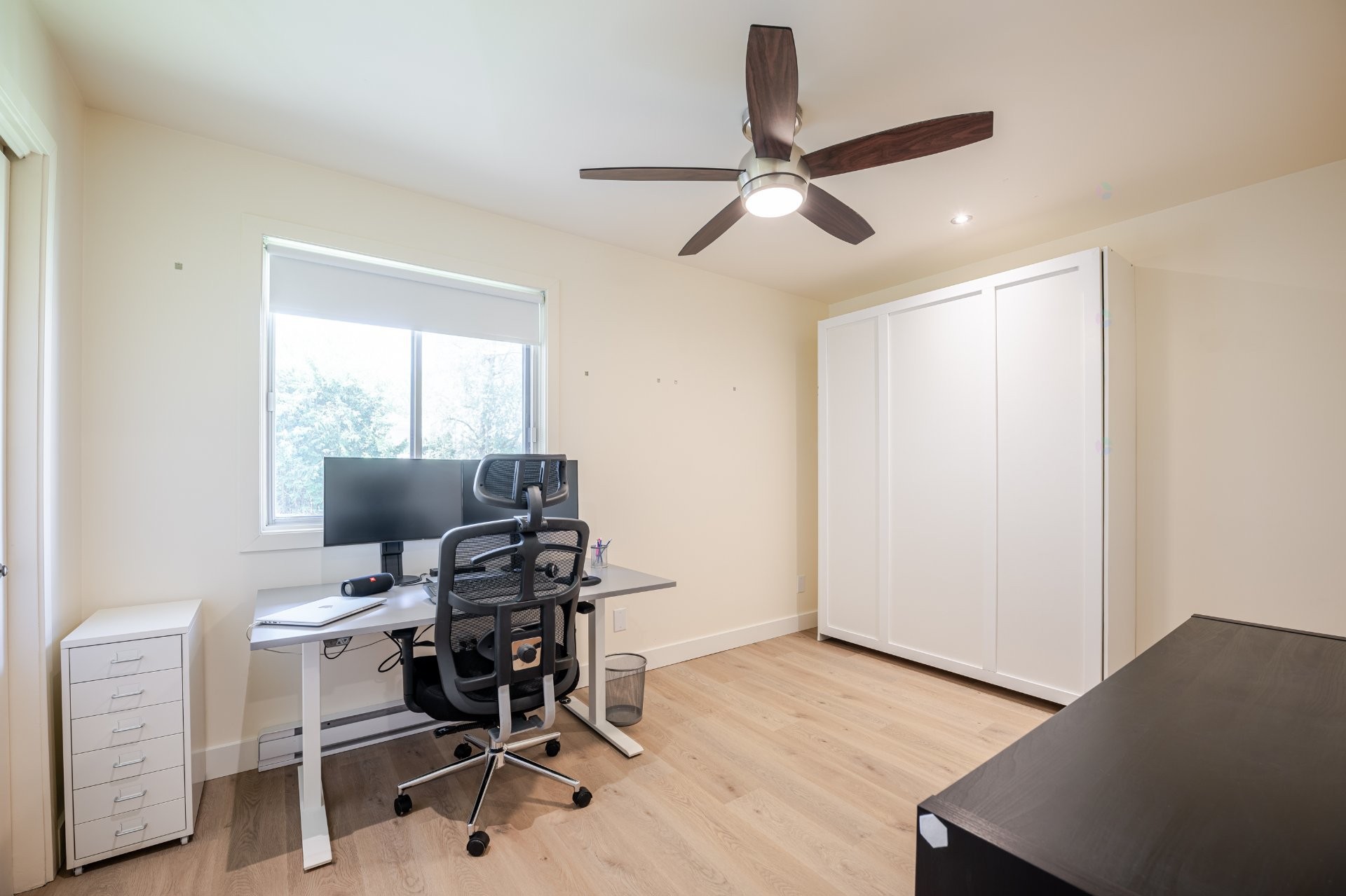 









6027


Rue Gabrielle-Roy

, 5,
Longueuil (Saint-Hubert),




QC
J3Y8Z9

