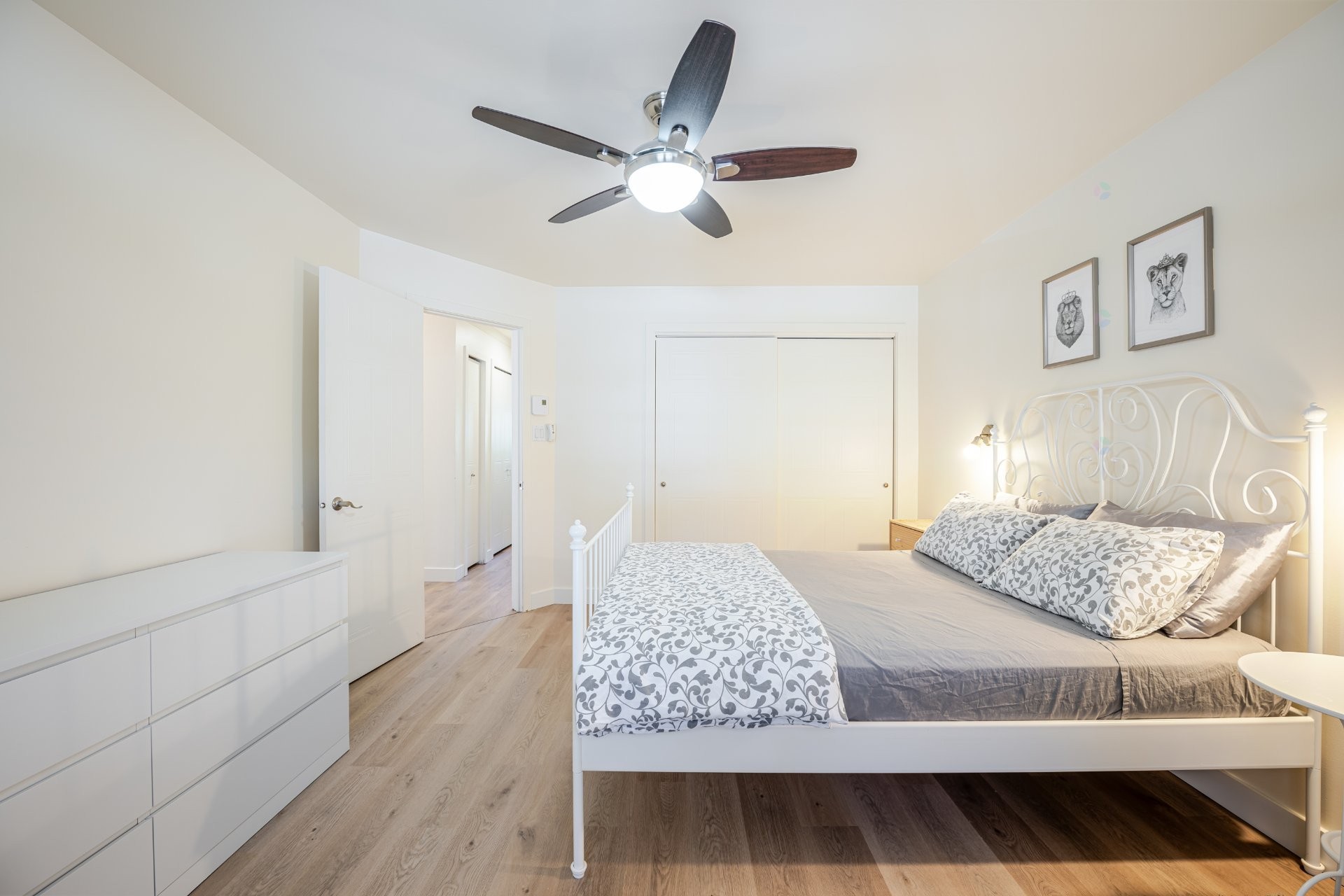 









6027


Rue Gabrielle-Roy

, 5,
Longueuil (Saint-Hubert),




QC
J3Y8Z9


