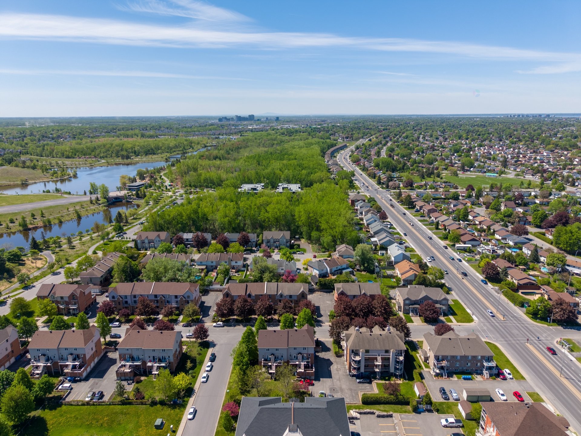 









6027


Rue Gabrielle-Roy

, 5,
Longueuil (Saint-Hubert),




QC
J3Y8Z9

