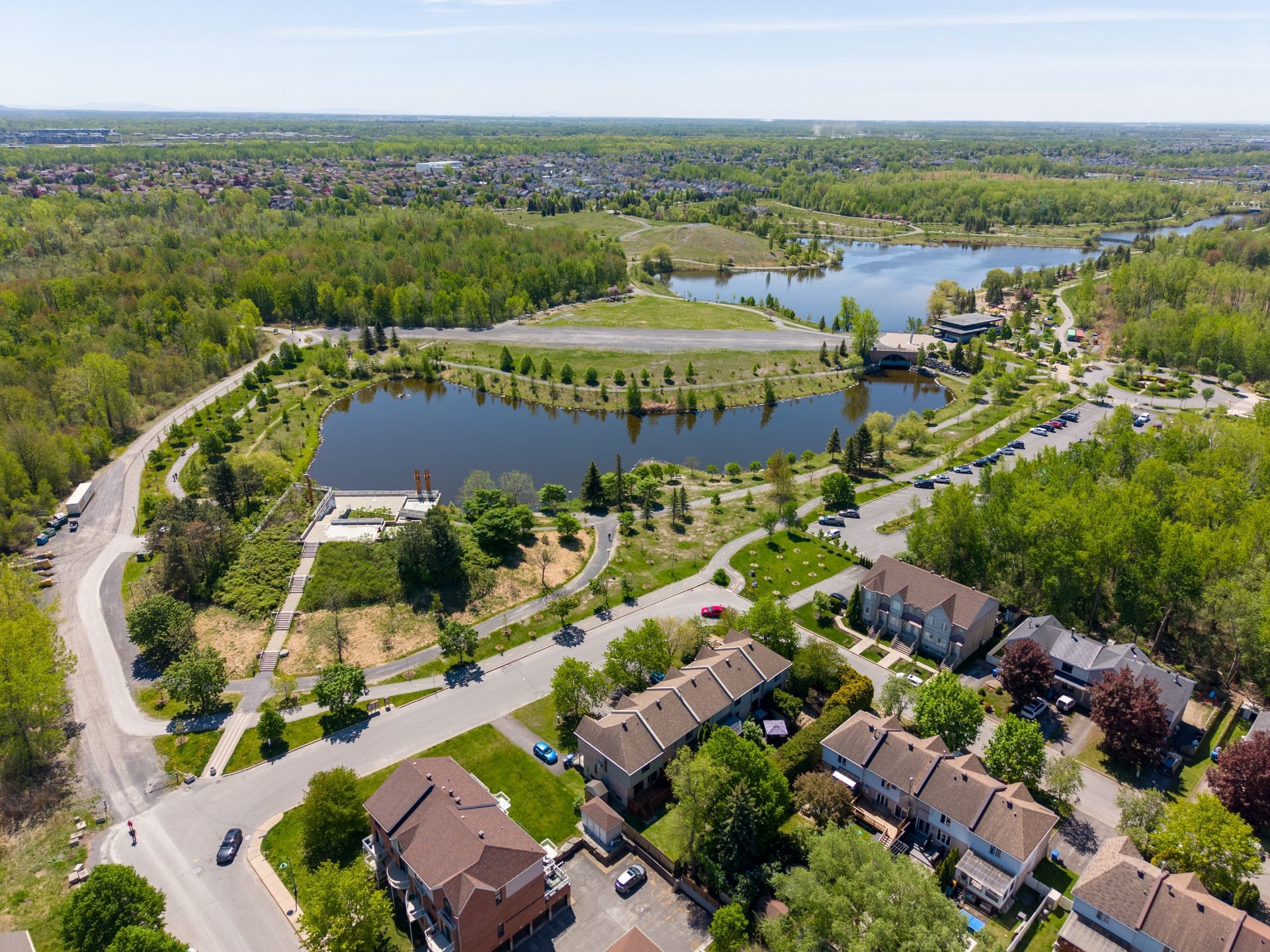 









6027


Rue Gabrielle-Roy

, 5,
Longueuil (Saint-Hubert),




QC
J3Y8Z9

