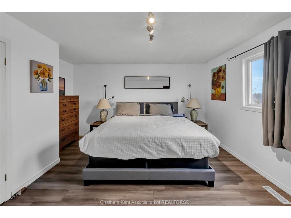 









20


Phair

Crescent,
London,




ON
N5Z 5B5

