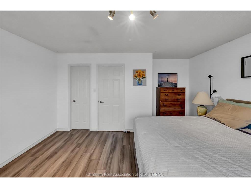 









20


Phair

Crescent,
London,




ON
N5Z 5B5

