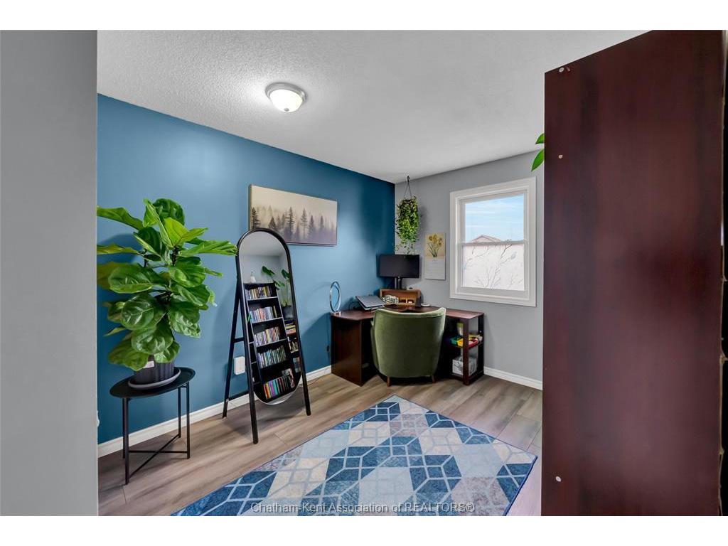 









20


Phair

Crescent,
London,




ON
N5Z 5B5

