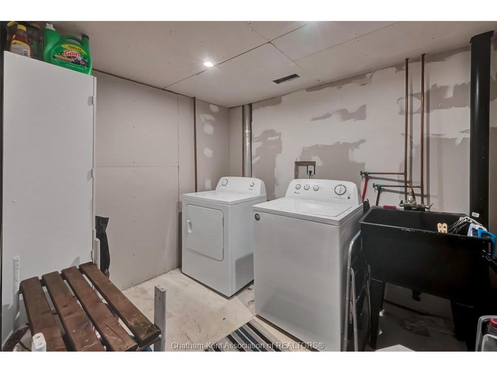 









20


Phair

Crescent,
London,




ON
N5Z 5B5

