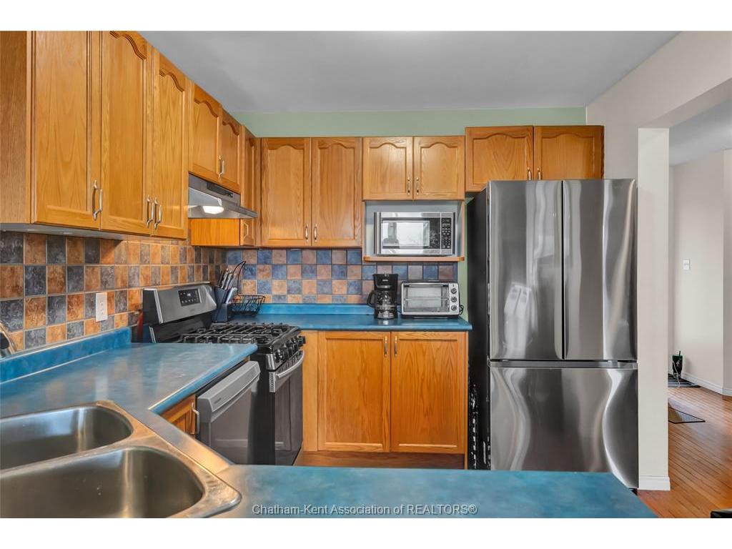 









20


Phair

Crescent,
London,




ON
N5Z 5B5

