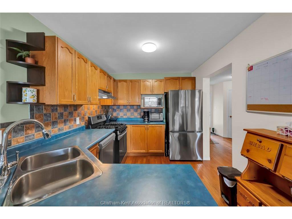 









20


Phair

Crescent,
London,




ON
N5Z 5B5

