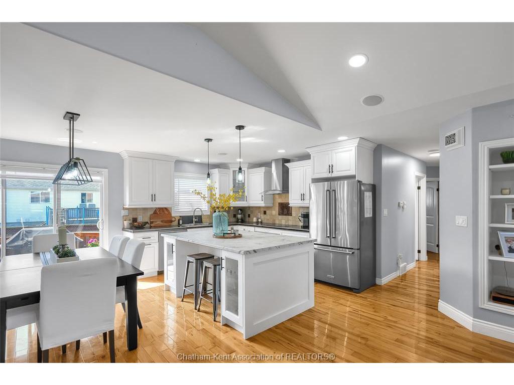 









132


Sherwood

Court,
Chatham,




ON
N7M 6L2

