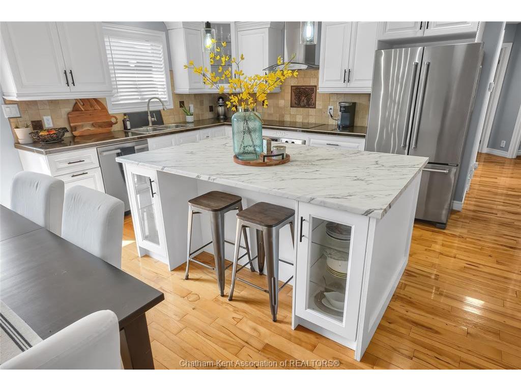 









132


Sherwood

Court,
Chatham,




ON
N7M 6L2

