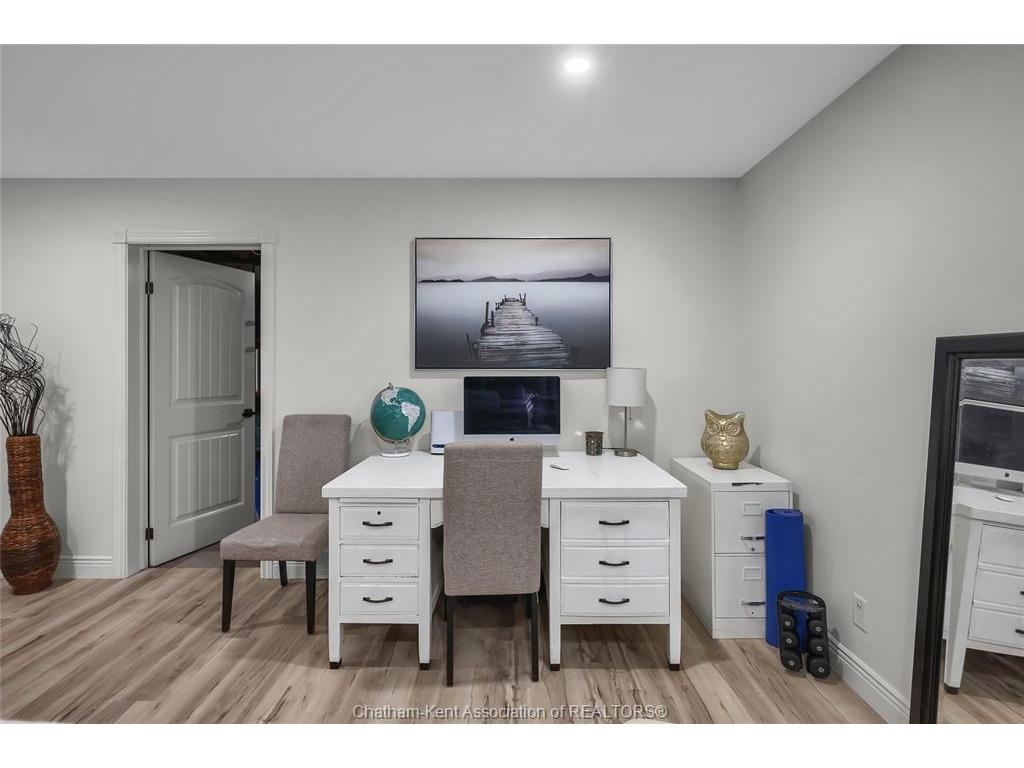









132


Sherwood

Court,
Chatham,




ON
N7M 6L2

