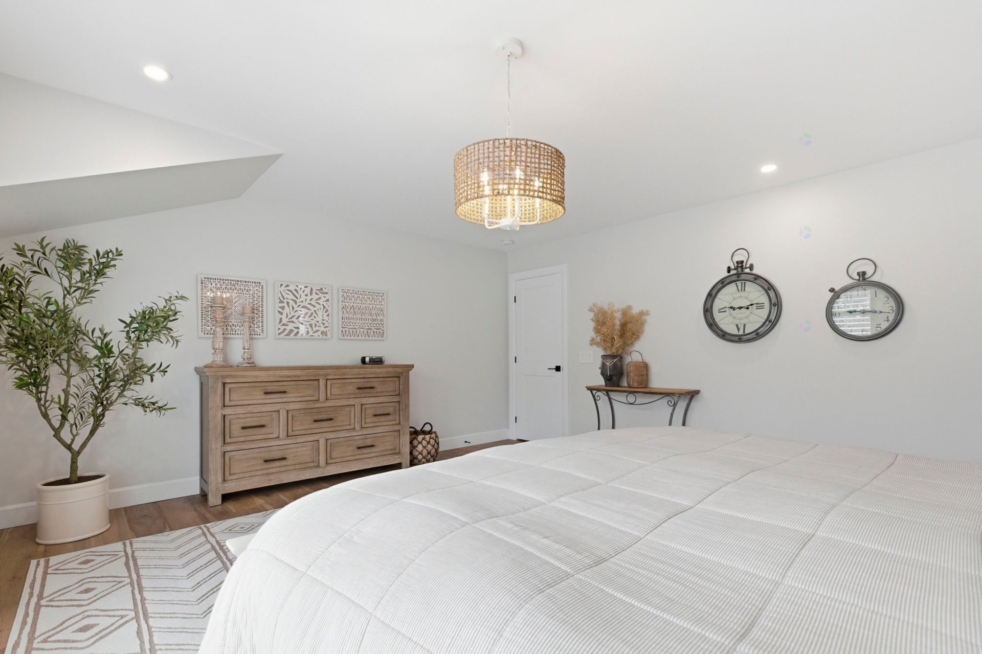 









50


Rue des Érables

,
Mont-Saint-Hilaire,




QC
J3H3E1

