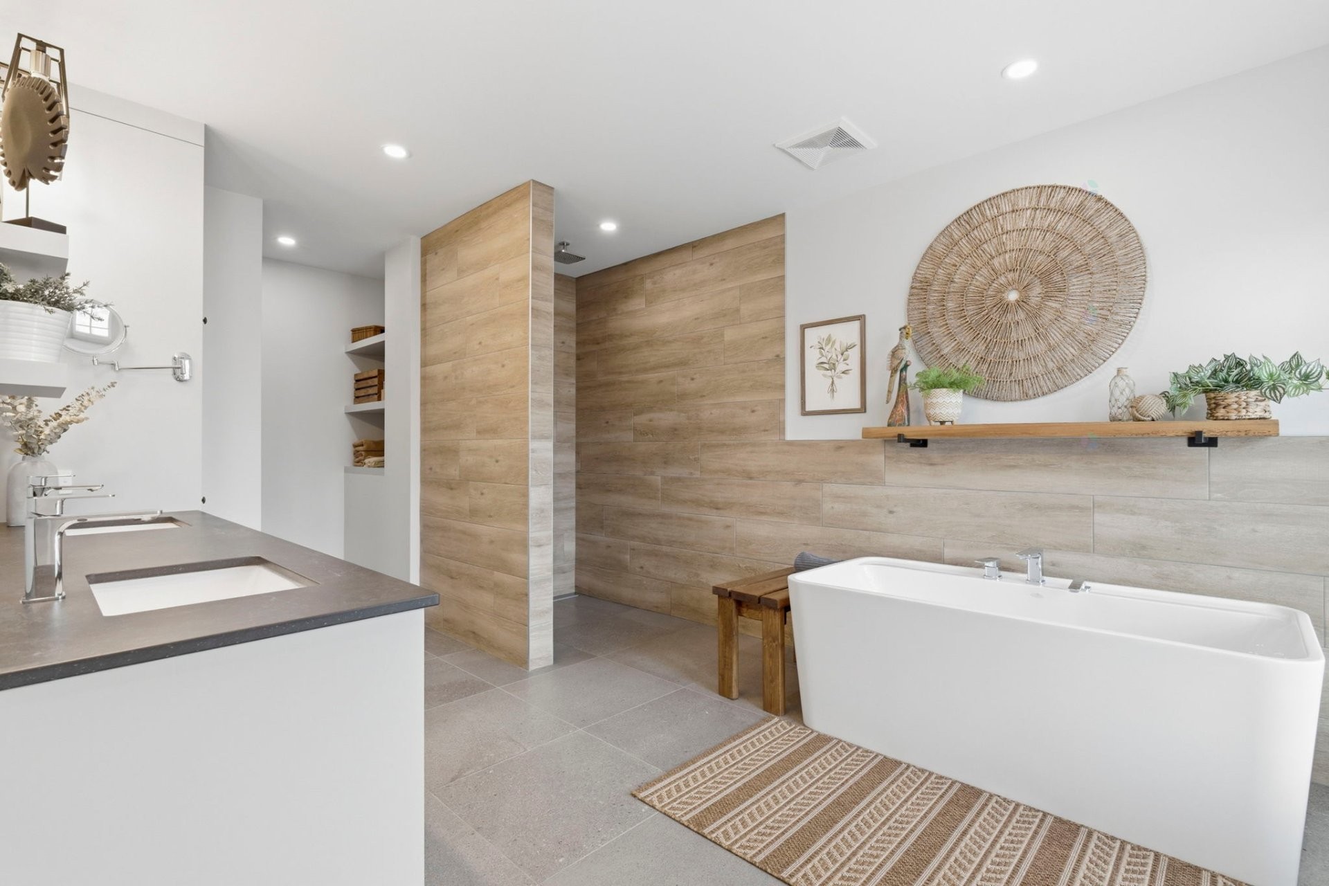 









50


Rue des Érables

,
Mont-Saint-Hilaire,




QC
J3H3E1

