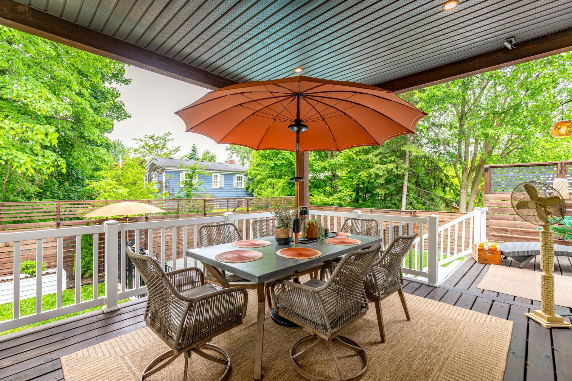 









50


Rue des Érables

,
Mont-Saint-Hilaire,




QC
J3H3E1

