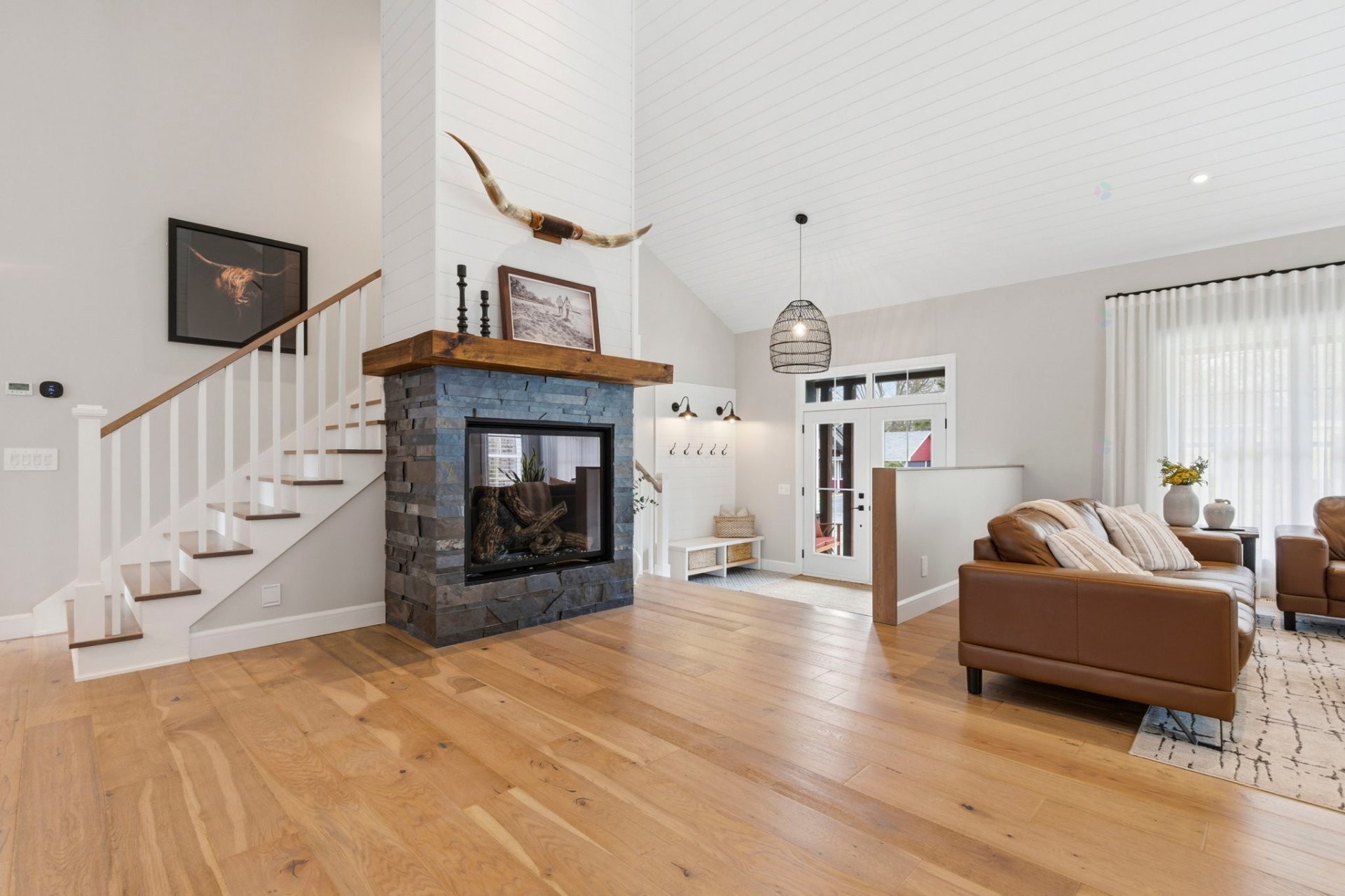 









50


Rue des Érables

,
Mont-Saint-Hilaire,




QC
J3H3E1

