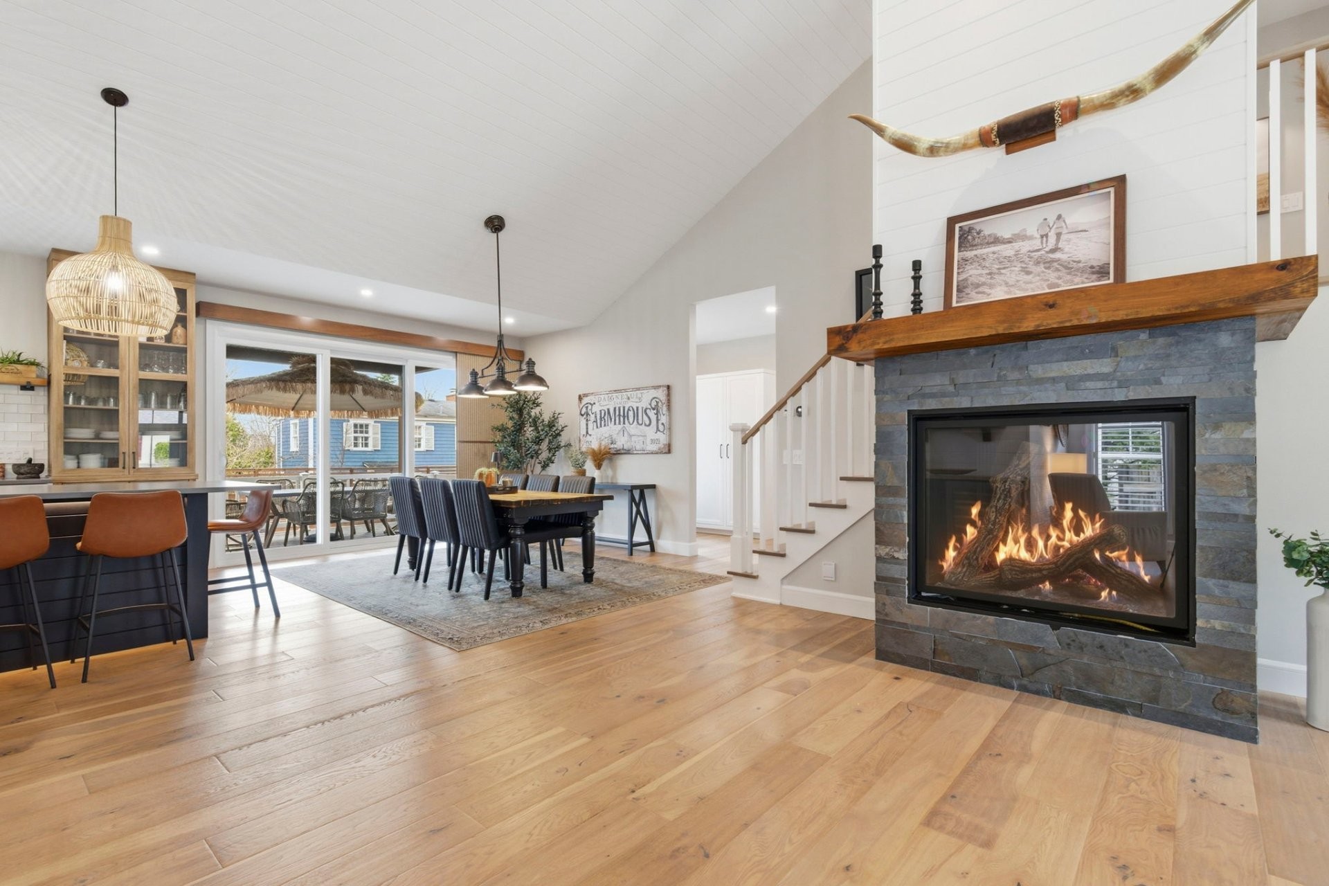









50


Rue des Érables

,
Mont-Saint-Hilaire,




QC
J3H3E1


