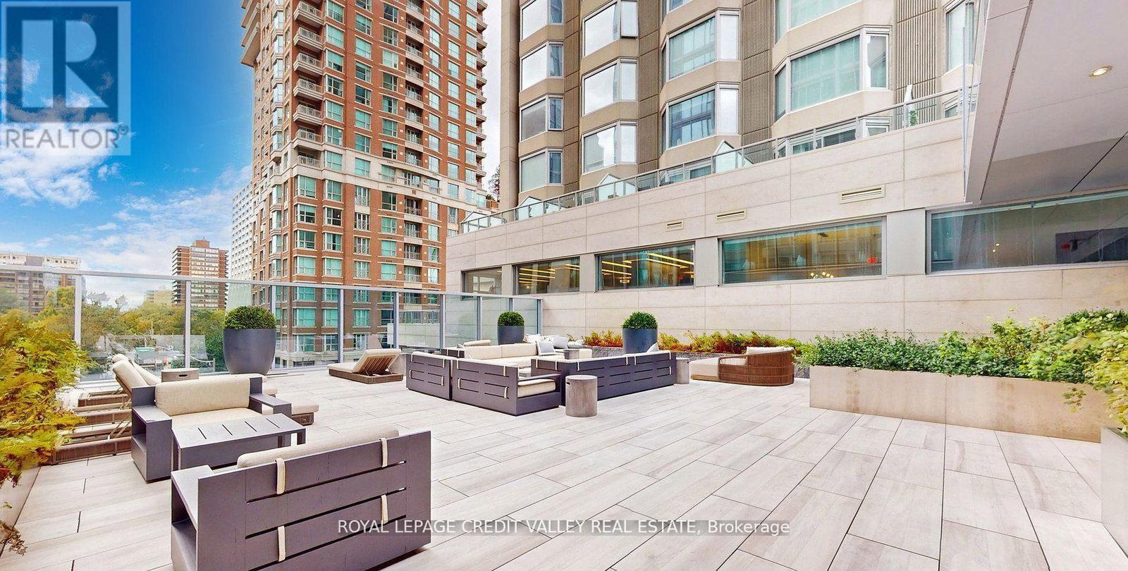












1806 - 188 CUMBERLAND STREET

,
Toronto,




Ontario
M5R0B6


