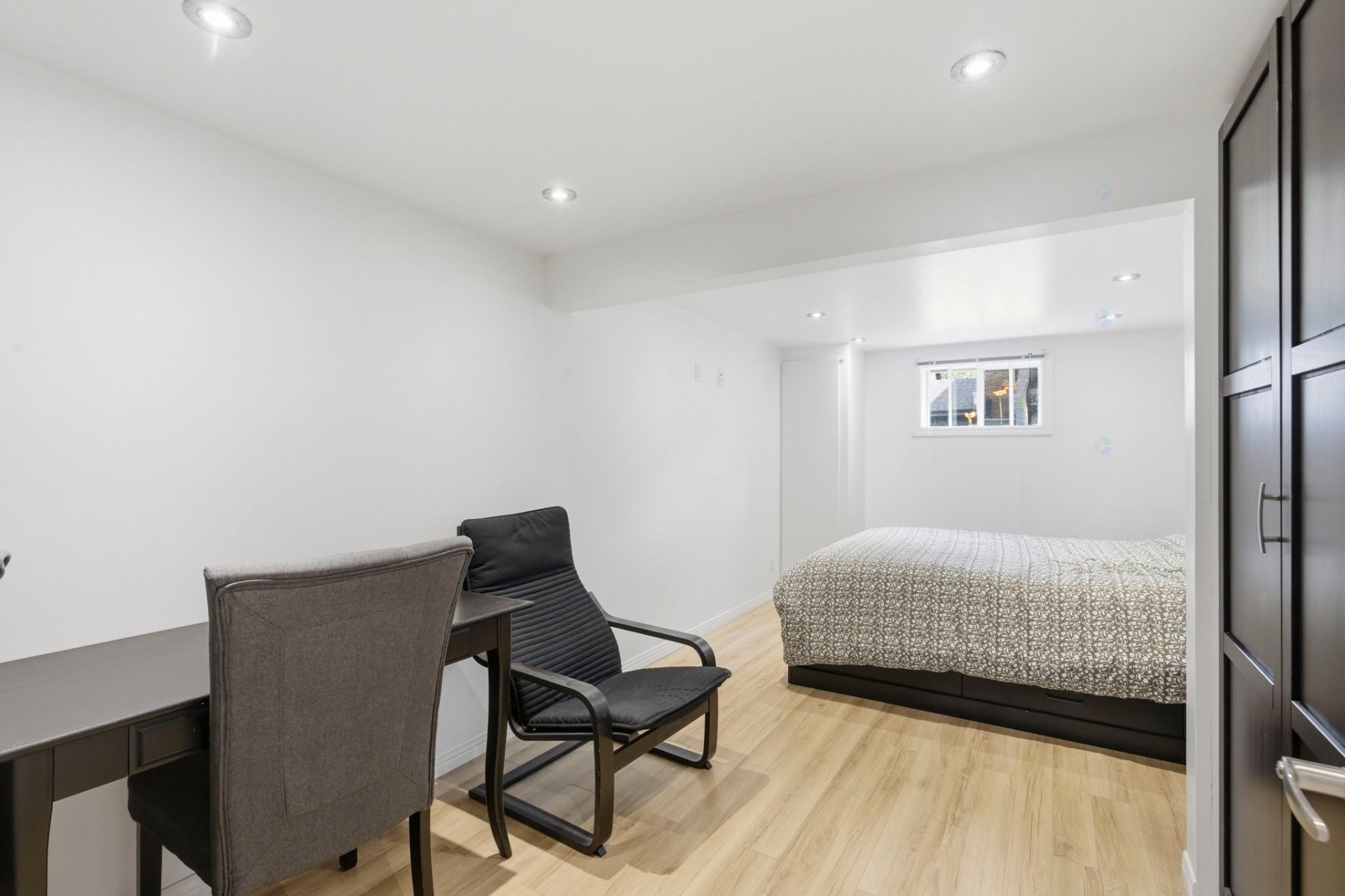 









6675


Av. De Montmagny

,
Montréal (Le Sud-Ouest),




QC
H4E2V7


