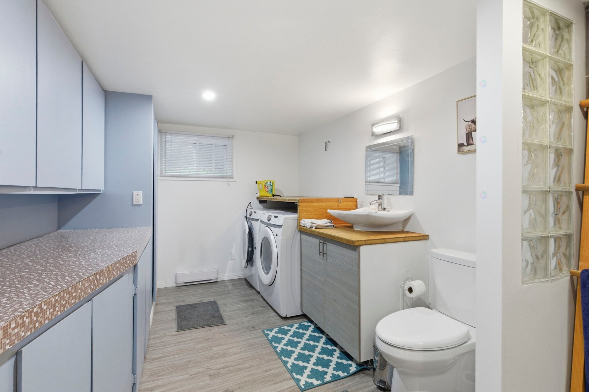 









6675


Av. De Montmagny

,
Montréal (Le Sud-Ouest),




QC
H4E2V7


