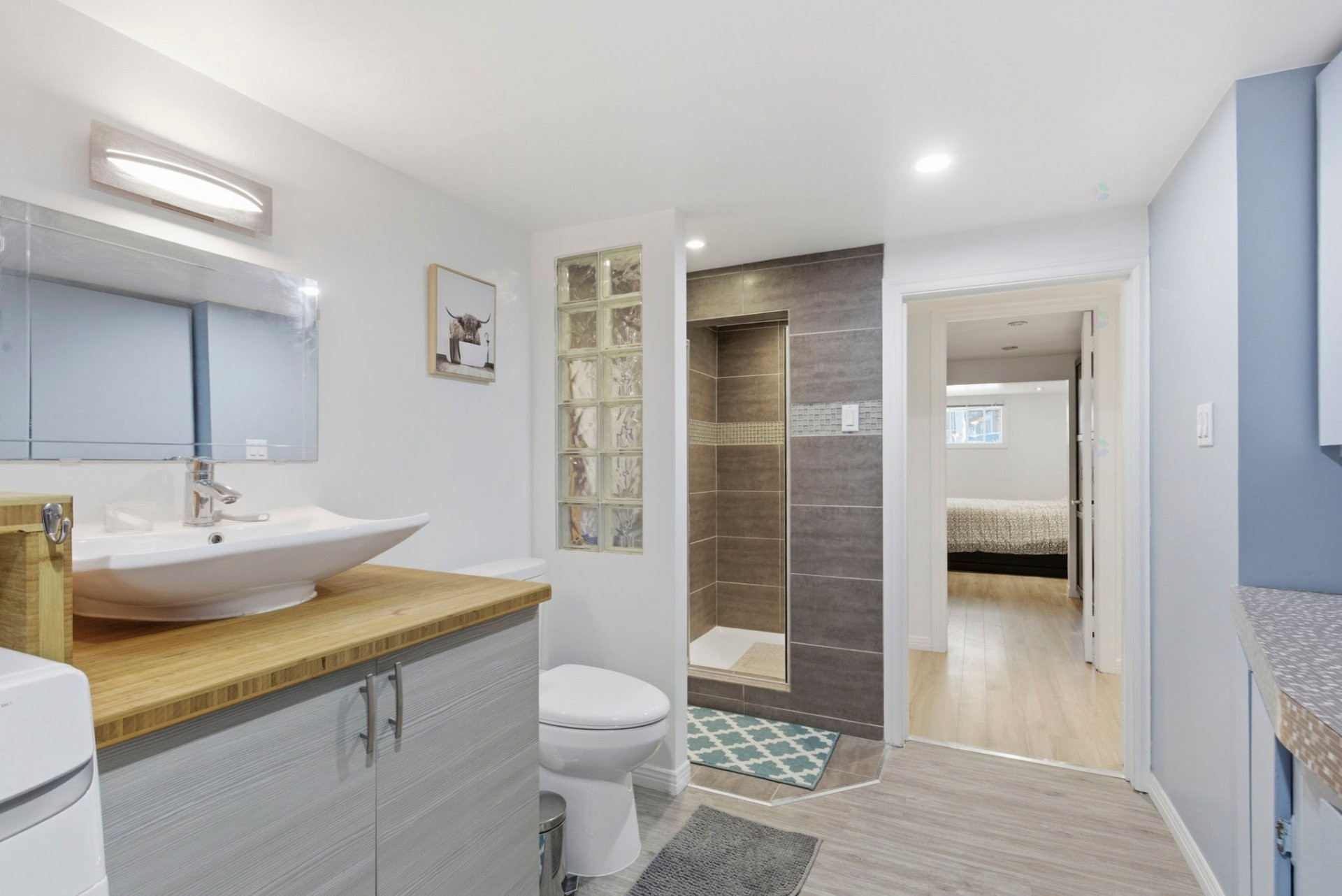 









6675


Av. De Montmagny

,
Montréal (Le Sud-Ouest),




QC
H4E2V7

