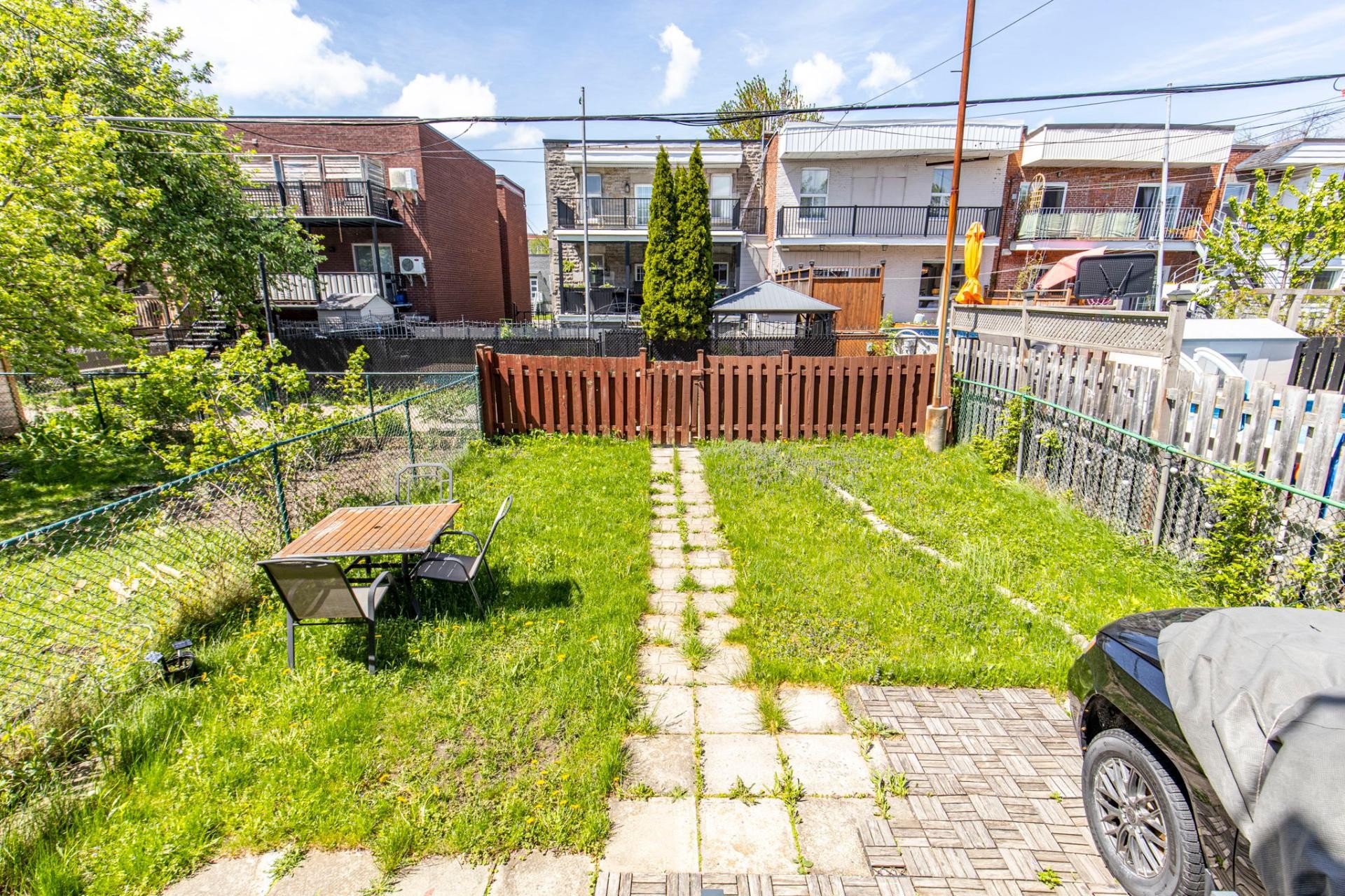 









6675


Av. De Montmagny

,
Montréal (Le Sud-Ouest),




QC
H4E2V7

