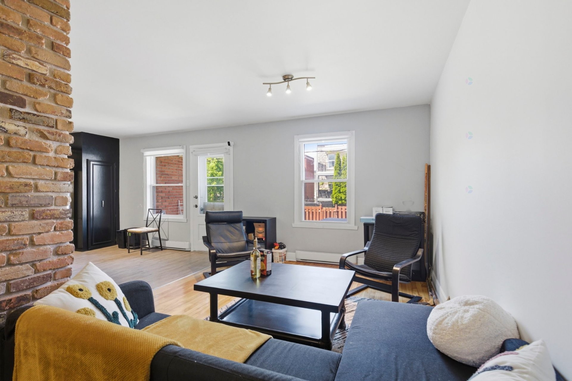 









6675


Av. De Montmagny

,
Montréal (Le Sud-Ouest),




QC
H4E2V7

