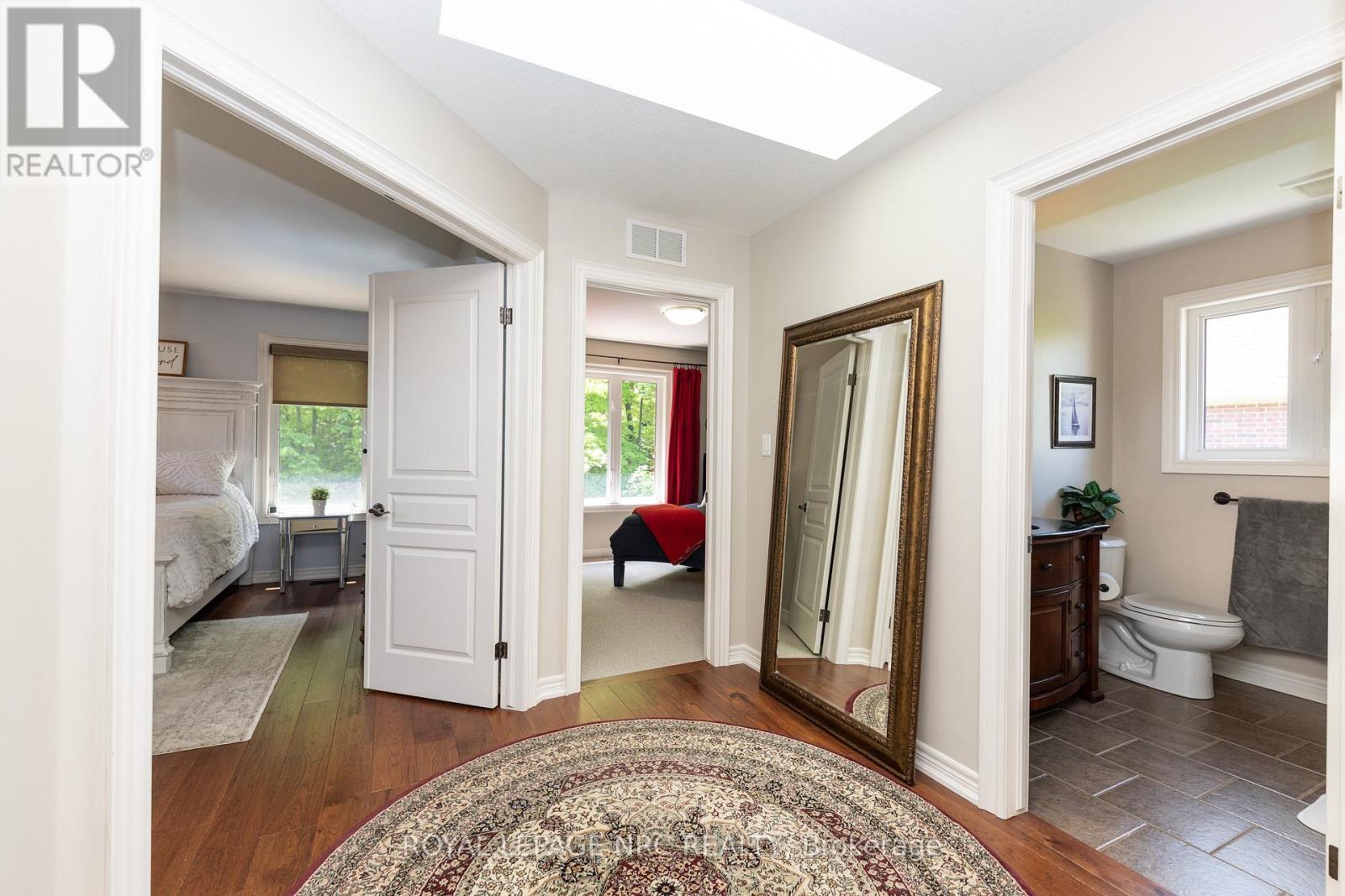 












27 BELL AVENUE

,
Grimsby (Grimsby East),




Ontario
L3M1B2

