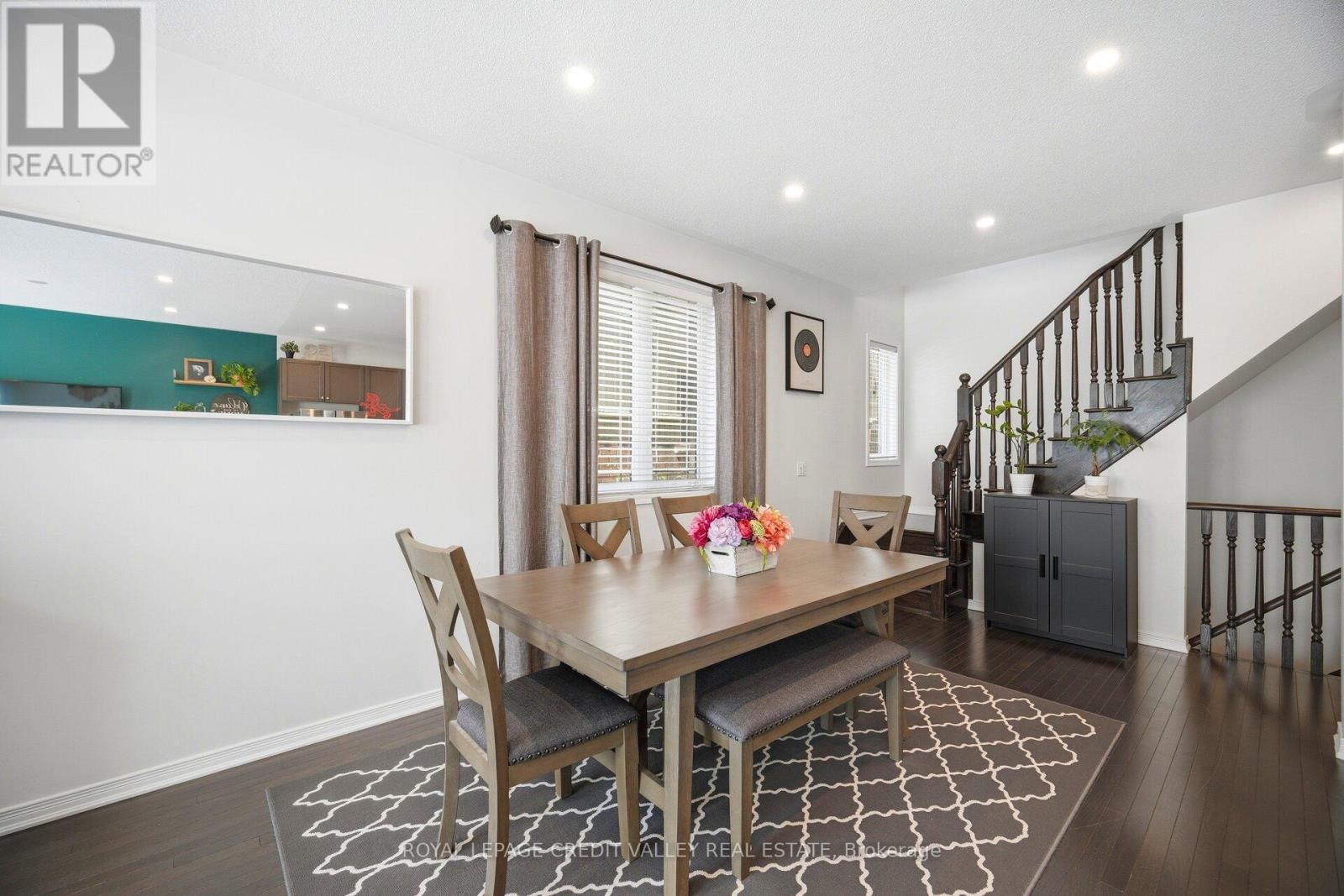 












12 FRANK LANE

,
Caledon,




Ontario
L7C4C9

