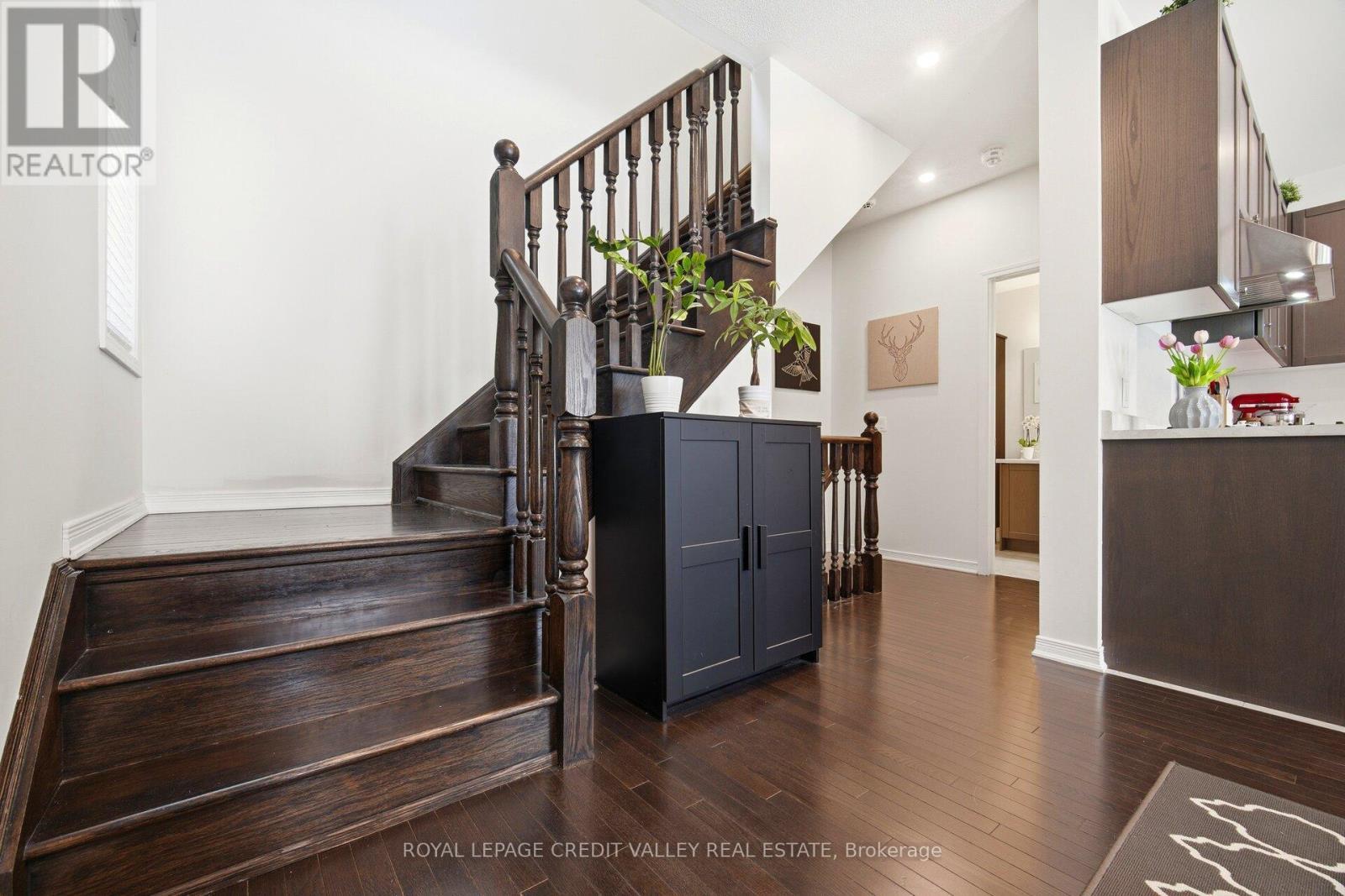 












12 FRANK LANE

,
Caledon,




Ontario
L7C4C9


