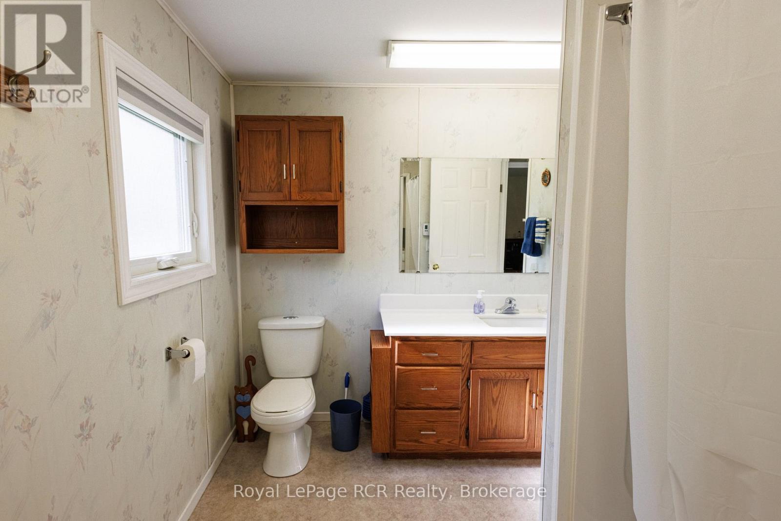 












310420 KEMBLE ROCK ROAD

,
Georgian Bluffs,




Ontario
N0H2T0

