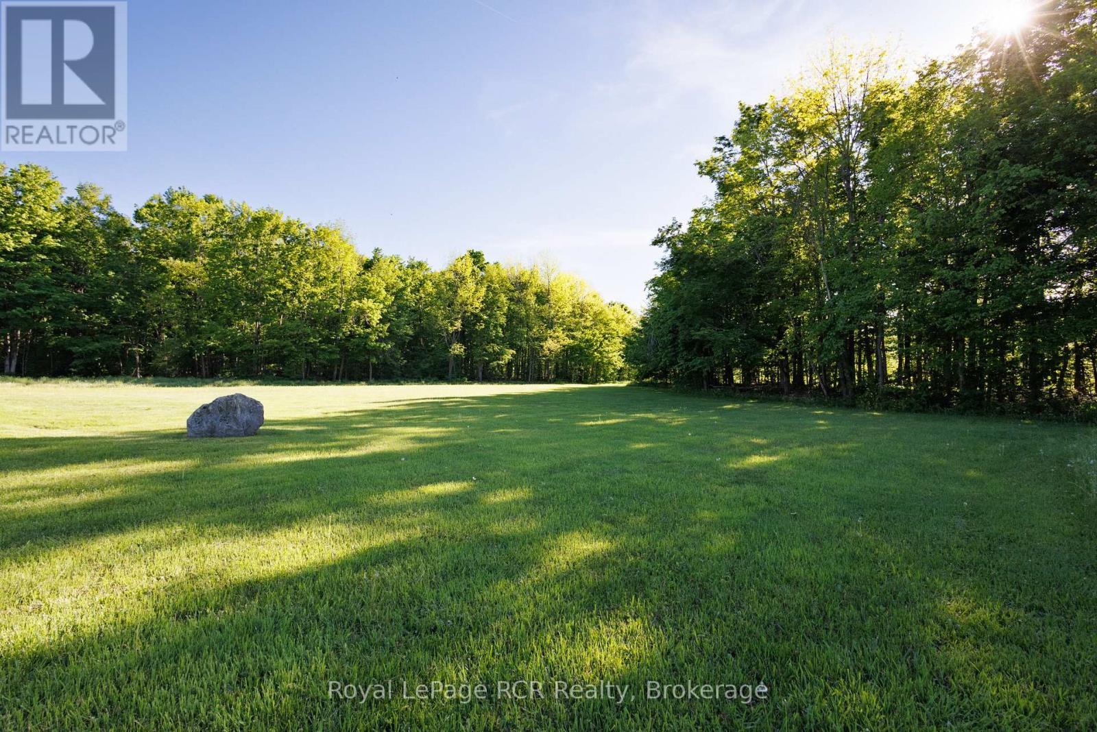 












310420 KEMBLE ROCK ROAD

,
Georgian Bluffs,




Ontario
N0H2T0


