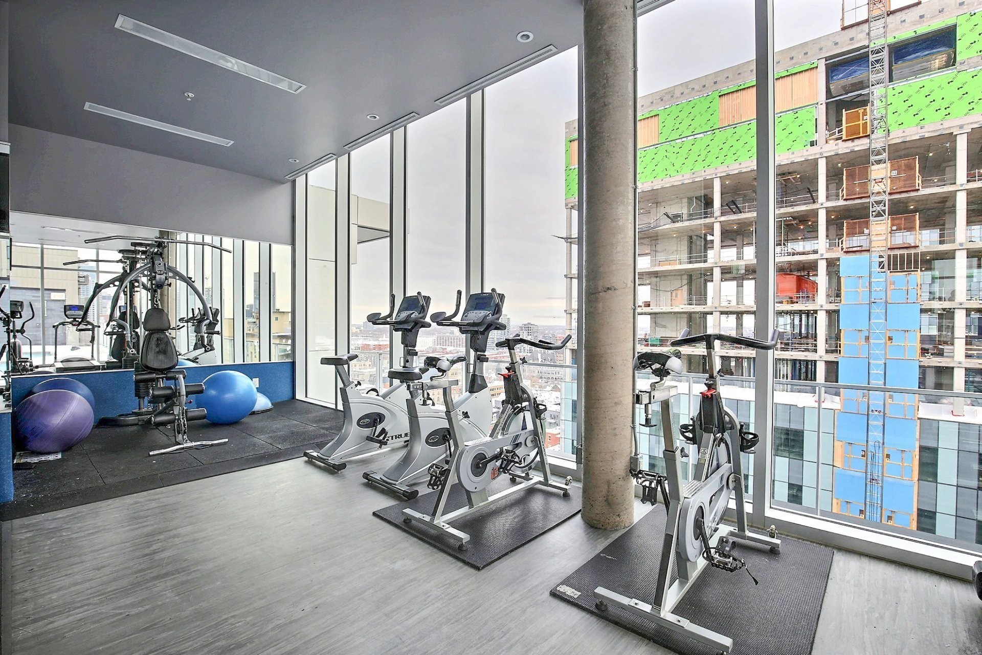 









1150


Rue St-Denis

, 1110,
Montréal (Ville-Marie),




QC
H2X0B3

