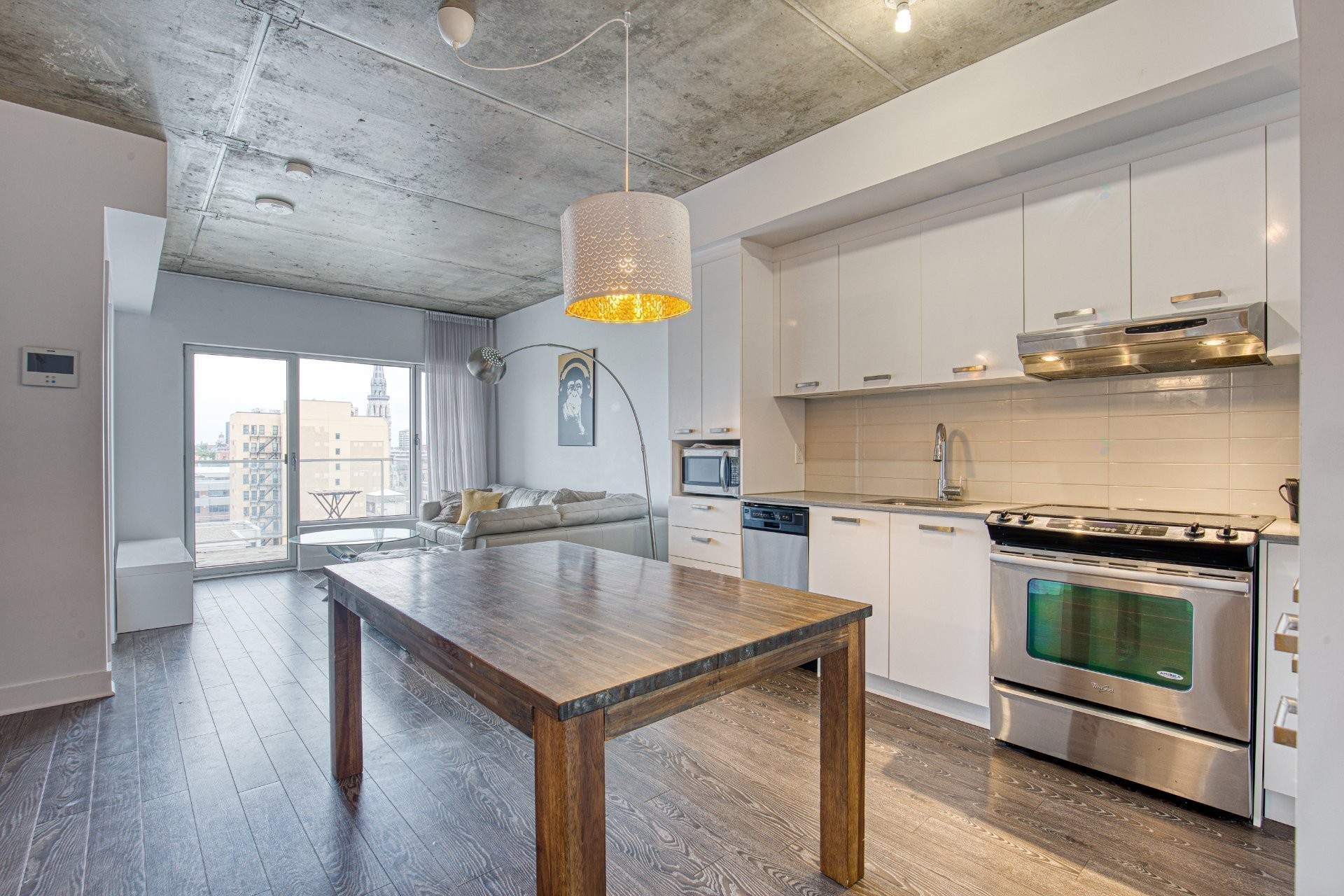 









1150


Rue St-Denis

, 1110,
Montréal (Ville-Marie),




QC
H2X0B3


