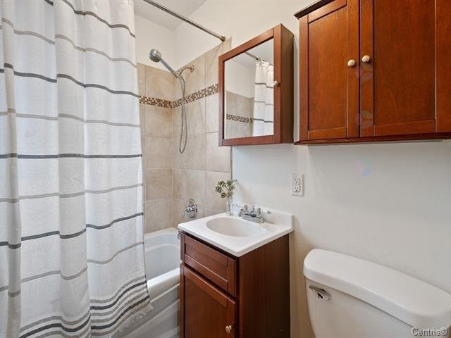 









2558


Rue De Cadillac

,
Montréal (Mercier/Hochelaga-Maisonneuve),




QC
H1N2V3

