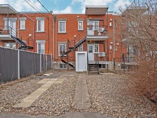 









2558


Rue De Cadillac

,
Montréal (Mercier/Hochelaga-Maisonneuve),




QC
H1N2V3


