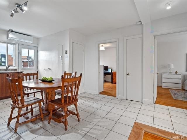 









2558


Rue De Cadillac

,
Montréal (Mercier/Hochelaga-Maisonneuve),




QC
H1N2V3

