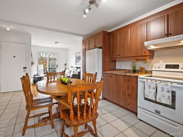 









2558


Rue De Cadillac

,
Montréal (Mercier/Hochelaga-Maisonneuve),




QC
H1N2V3

